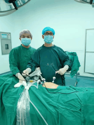 七旬老人微创补“腹壁漏洞” 医生警示：莫让小洞酿成大患！