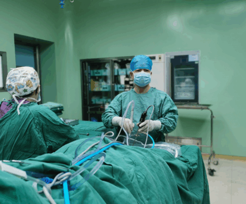 上海六院海口医院微创技术破解顽固性“跟痛症”