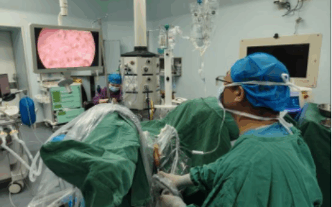 30分钟搞定！膀胱癌切除出血不到10ml，大爷术后第二天就能自主排尿