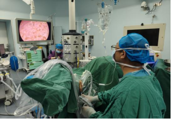 30分钟搞定!膀胱癌切除出血不到10ml,大爷术后第二天就能自主排尿