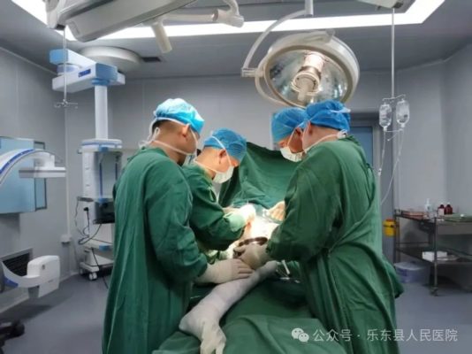 告别疼痛，重踏乡路：洪先生在乐东黎族自治县人民医院的“行走”新生