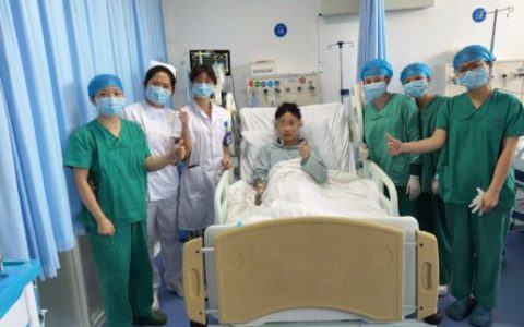 险象环生！心血管重症团队多学科交叉运作体外生命支持成功救治暴发性心肌炎少女
