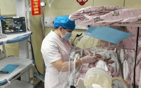 海南省人民医院定安分院NICU五年救治200余名新生命 肺表面活性物质替代疗法点亮希望