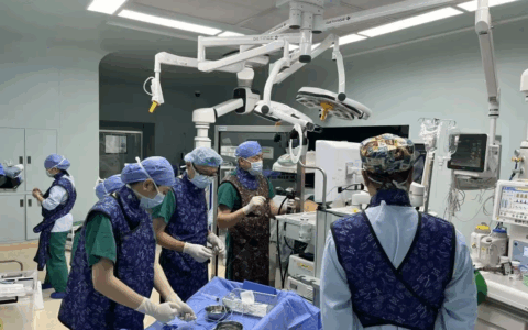 瑞金海南医院双镜联合技术：一次手术解决两种胆道疾病