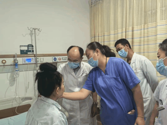 孕32周脸脓肿成“馒头”！海医一附院专家用一根细针帮她和宝宝闯过生死关