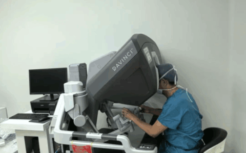 35岁确诊胃癌…海南首例达芬奇“保幽门”胃癌根治术让她重获生机！