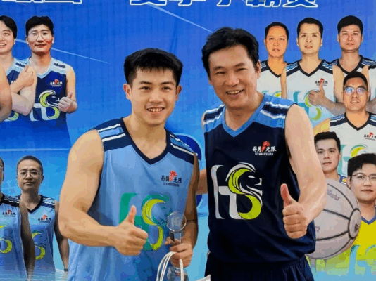 前交叉韧带完全断裂，十周重返赛场？运动医学科助力运动员重返赛场巅峰