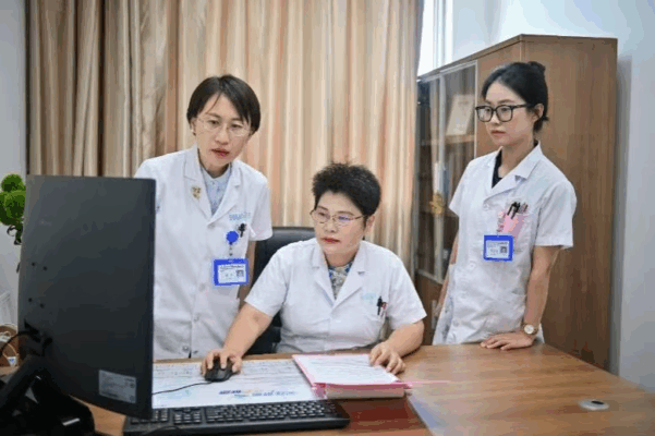 难治患者获新生 海医二院治疗复发难治多发性骨髓瘤再迎新方案——血液科双抗治疗成功落地