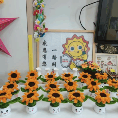 小天使治愈大白！病房里长出“向日葵”