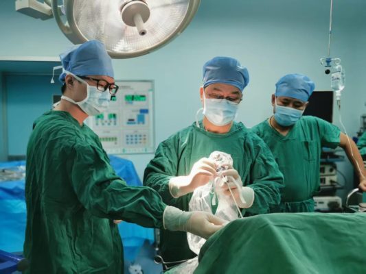 海医二院完成出生仅5天新生儿先天性会厌囊肿切除