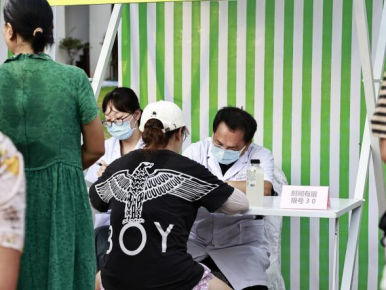 骑楼老街飘药香 健康服务暖椰城2025年“百市千县”中医药文化惠民活动 海口专场成功举办