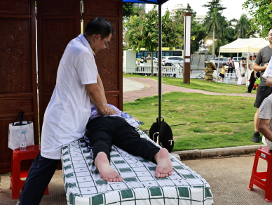 骑楼老街飘药香 健康服务暖椰城2025年“百市千县”中医药文化惠民活动 海口专场成功举办