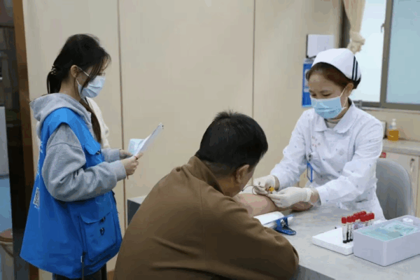 海南医科大学第二附属医院与寒热带候鸟人群健康队列项目海口合作社区全面对接成功