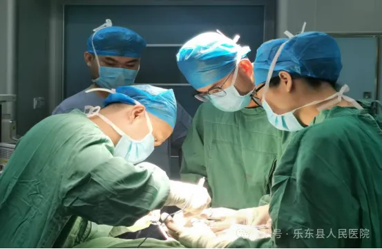 县域医疗新突破!乐东县人民医院成功开展首例右侧颌下腺切除术,精准施治护民生
