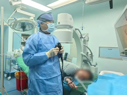 14分钟“拆弹”成功！海医二院肝胆胰外科为99岁超高龄患者解除胆道危机