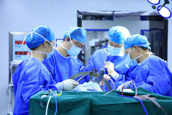 十年震颤归宁静  一术重启新人生 海南省老年病医院DBS手术助帕金森患者重获新生