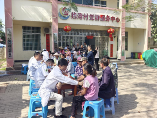 党建引领聚合力 志愿服务暖民心丨乐东县妇幼保健院开展系列志愿服务活动