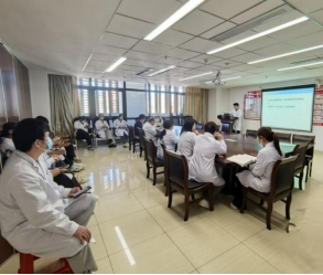 13岁女孩腹痛一周，常规治疗无效！多学科专家联手，揪出隐匿“真凶”