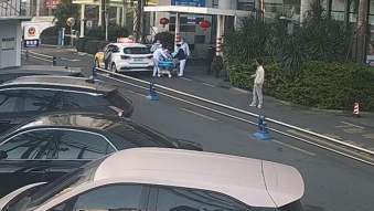 出租车内早产双胞胎 医护联手跑赢时间