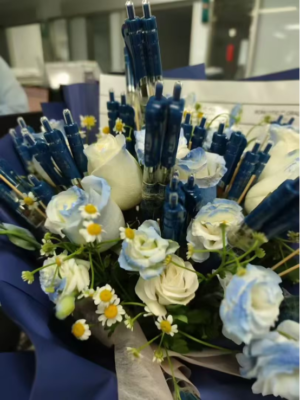 “笔花”朵朵，铭记17天生命托举