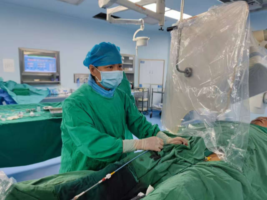 修电路，还是修门窗？当房颤遭遇瓣膜返流，应该如何治疗？——一位71岁阿婆的就医经历告诉你答案