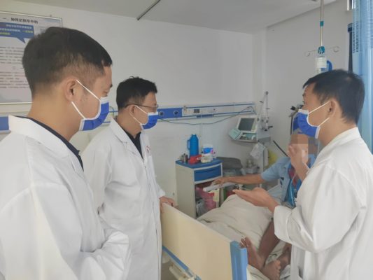 从“远途求医”到“家门口手术”,琼中实现心血管介入技术新突破