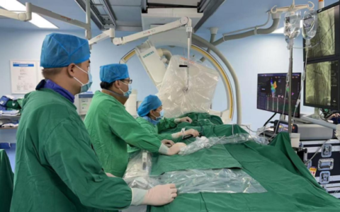 海南首例！13岁少年心跳飙至每分钟200次，海医二院心血管内科用脉冲电场5秒“校准”