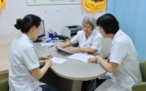 从“怀得上”到“生得好”——海南菁华生殖妇产医院“保胎天团”纪实