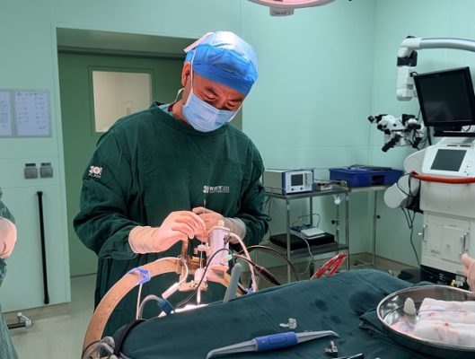 两年后重启：解放军总医院海南医院独立完成DBS手术，为帕金森患者重塑“稳定”人生