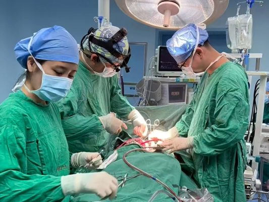 “必须今晚手术！”75岁老人主动脉夹层危在旦夕，7.5小时后，家属写了一封信……