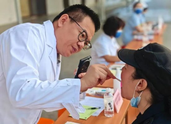 四个月，他们让山区群众看病少跑几百里