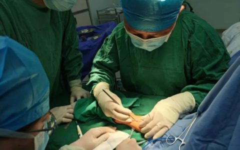 海南省人民医院定安分院成功开展自体动静脉内瘘成形术