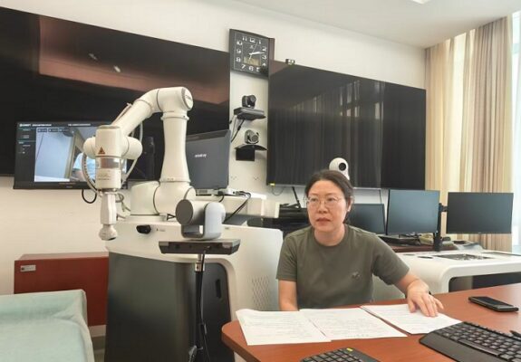 超声机器人远程会诊,解放军总医院海南医院“云端”诊疗服务走在前列