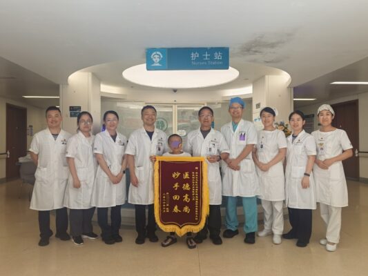 卸下背负20年“重壳”,解放军总医院海南医院多学科协作成功切除巨大神经纤维瘤
