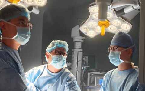 瑞金海南医院完成海南省首例单孔腔镜甲状腺癌根治术