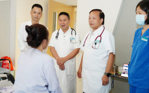 执意转院遇“拦路虎” 急诊主任“硬核”抢回心跳