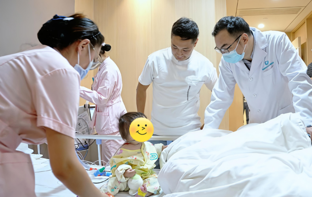 让重度“慢肺”患儿自由呼吸——记海南现代妇女儿童医院慢肺中心主任马明广