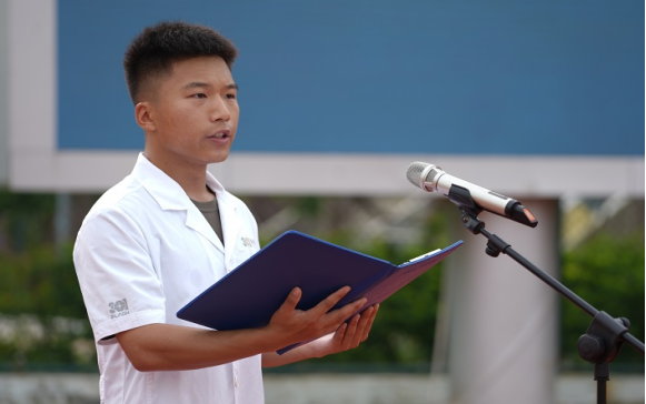 从“学生”到“医者”,解放军总医院海南医院2026届实习生开启“入行第一课”