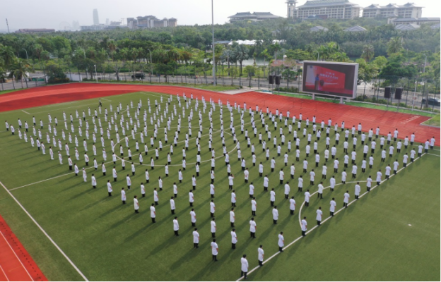 从“学生”到“医者”,解放军总医院海南医院2026届实习生开启“入行第一课”